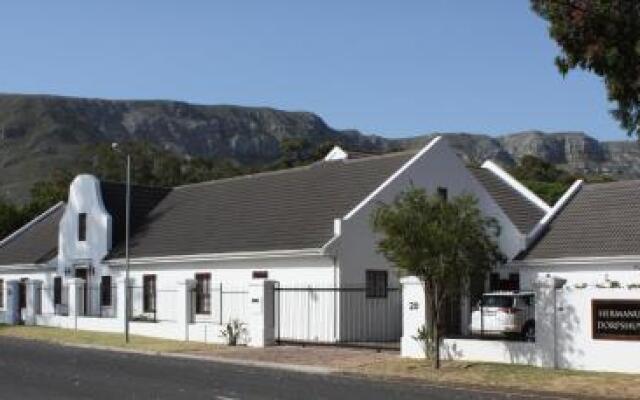 Hermanus Dorpshuys Guesthouse