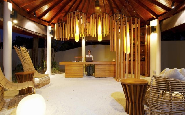 Centara Ras Fushi Resort & Spa Maldives