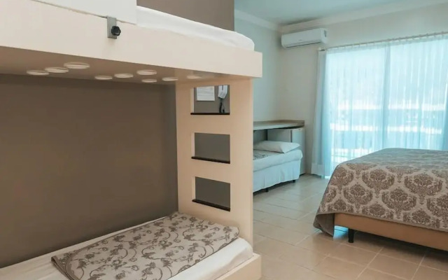 Villa Di Acqua Hotel