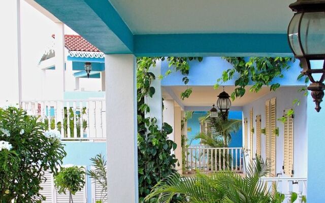 Ocean Breeze Bonaire Apartments