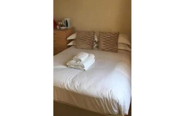 Oxford Modern Guest House