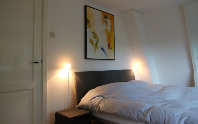 Luxury Holiday Home in Heiloo with Terrace And Garden