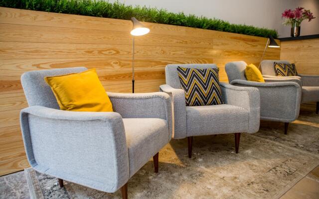 The 8 Downtown Suites