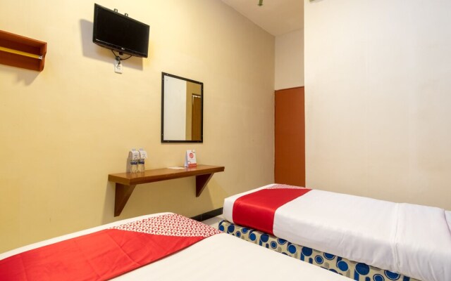 Residence Hotel Syariah by OYO Rooms