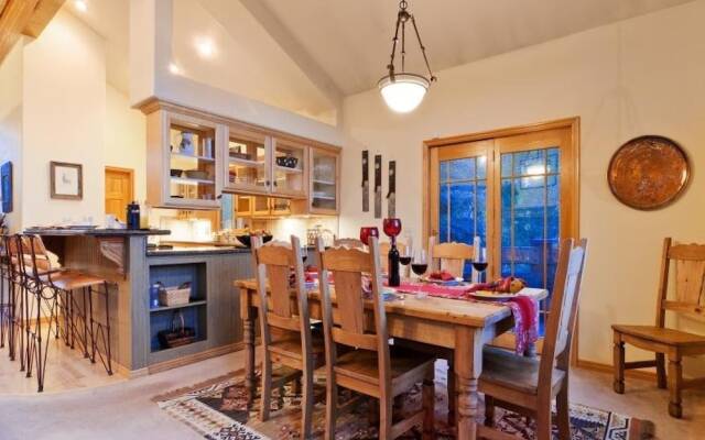 Abode at Gamble Oak in Solamere
