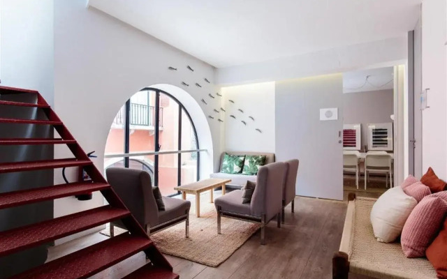 Dear Lisbon - Gallery House
