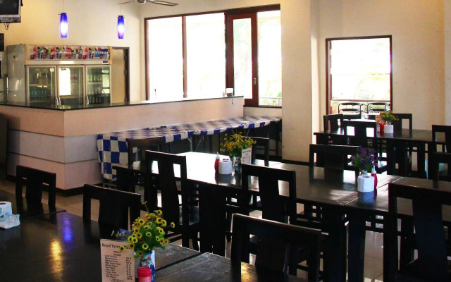 Royal Tycoon Place
