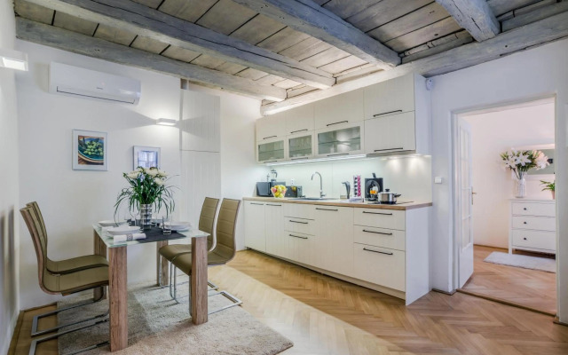 Royal Route Residence