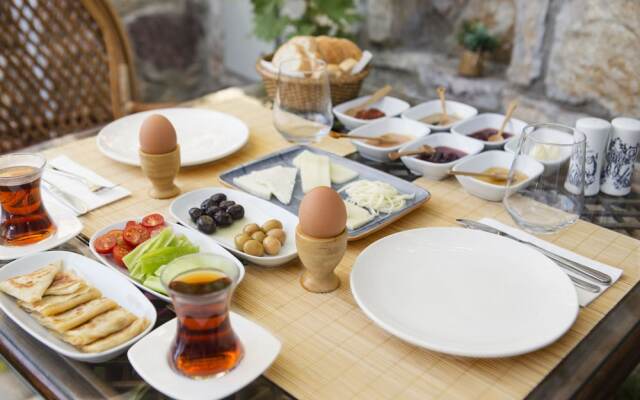 Pharos Boutique Hotel