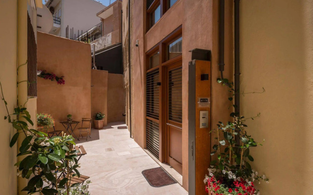 Neoria Houses