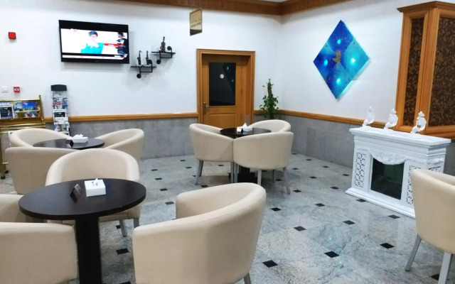 Taj Plaza Hotel