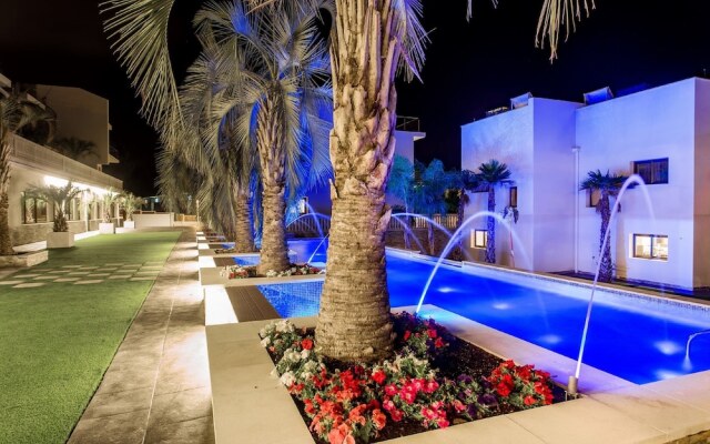 Calma Holiday Villas