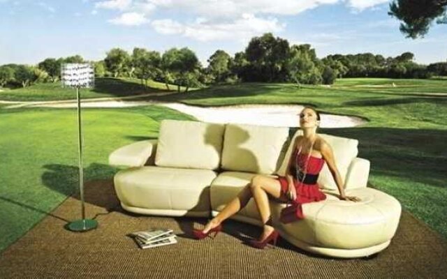 Pure All Suites at Nick Price Residences