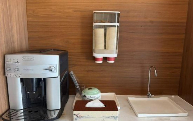 Fairyland Shangpin Hotel (Hengshui Yirancheng Railway Station)