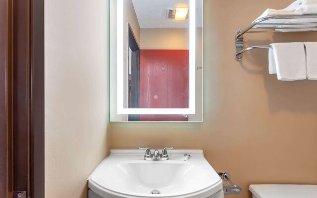 Motel 6 Litchfield, IL