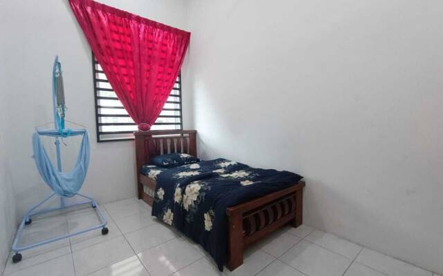 OYO Homes 90606 Casaria Cherating