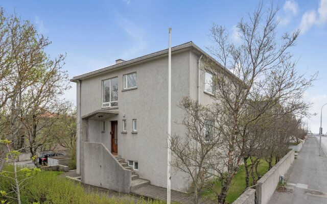 Audur Guesthouse