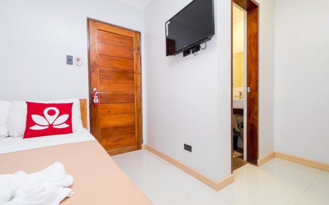 ZEN Rooms Burgos Street Vigan