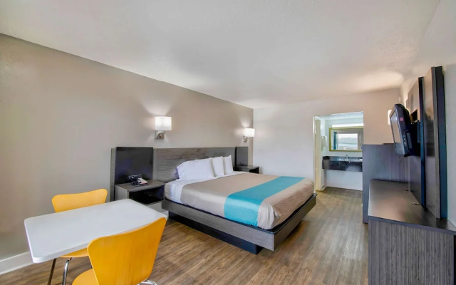 America's Comfort Lodge