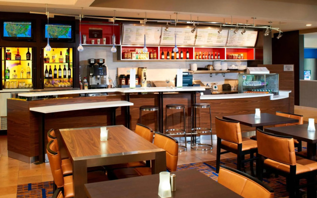 Courtyard by Marriott Rockford