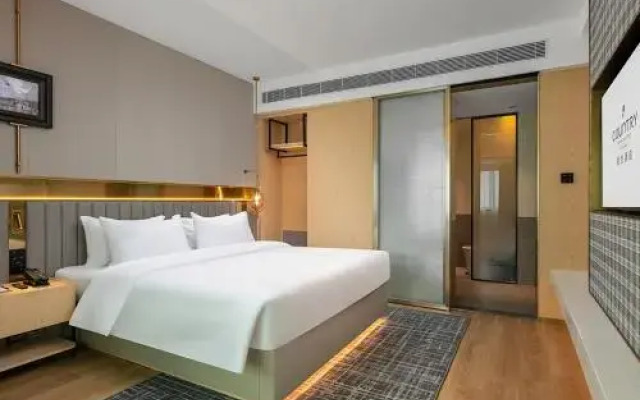 Thistle Court Hotel