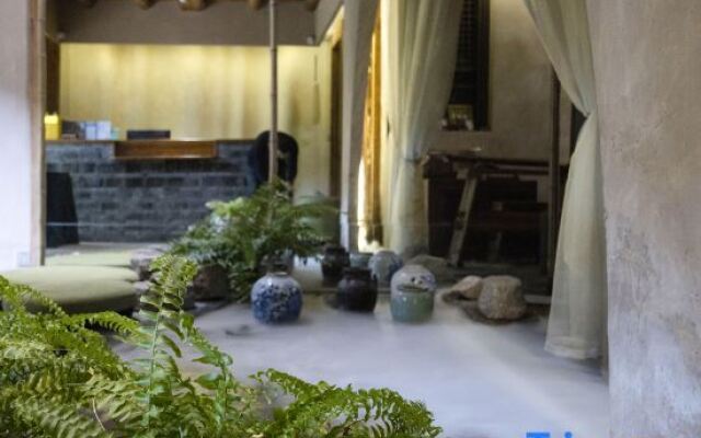 Yueshang Zen Space Homestay (Tongli Ancient Town Branch)