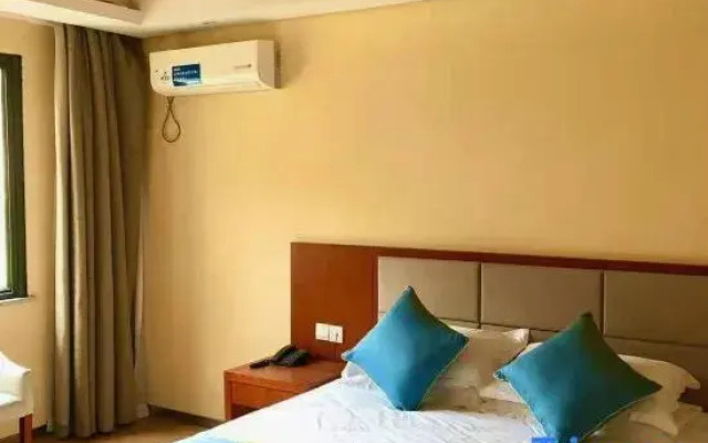 MoGan  Clouds  End  Hotel