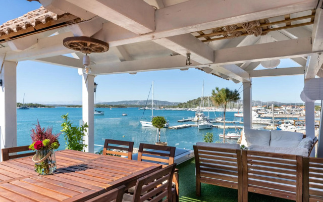 Luxury LeNi Guest House