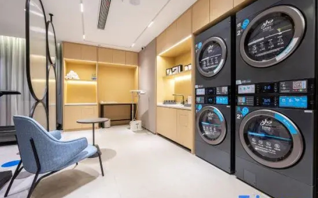 Home Inn NEO (Suzhou Yinshan Lake Guoyuan Road Metro Station)