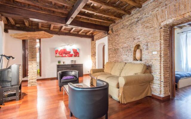 Romefinestay Apartment Luce