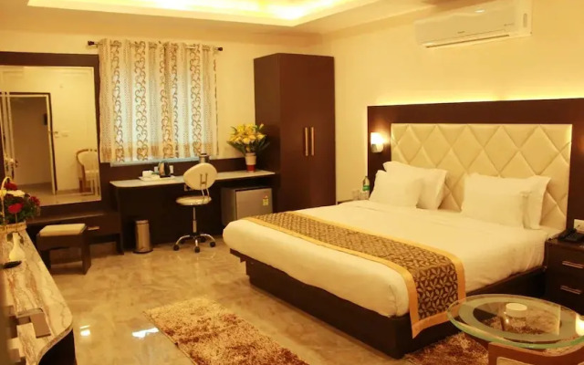 Pal Paradise Hotel & Banquet