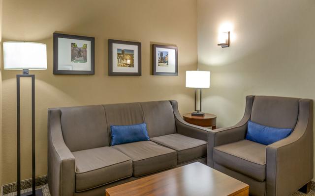 Comfort Suites Near Potomac Mills