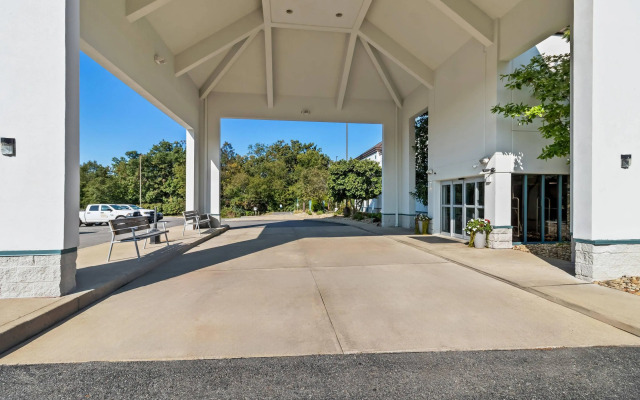 Clarion Inn Cranberry Township