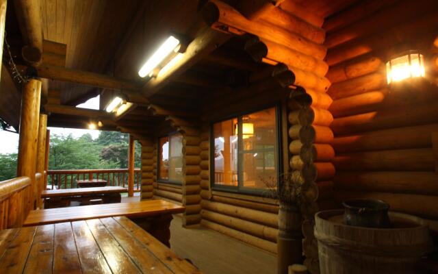 Log Cabin Kinoko No Sato