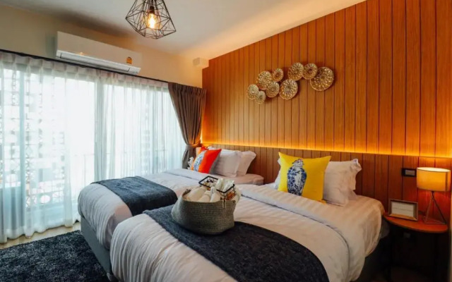Tree for rest poshtel