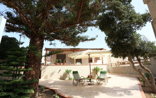 House With in Punta Braccetto With Furnished Terrace 500