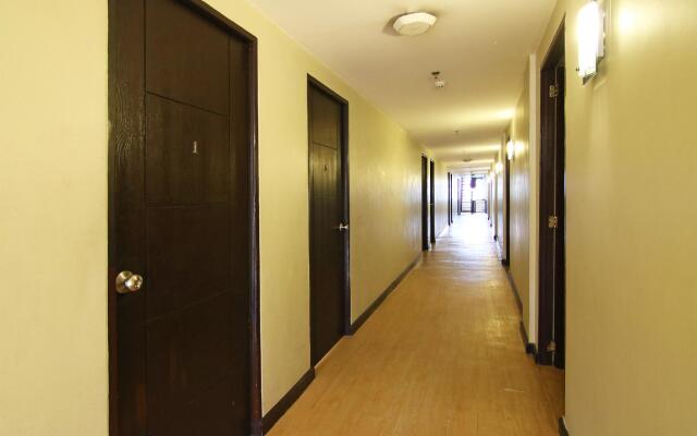 OYO 110 Asiatel Airport Hotel