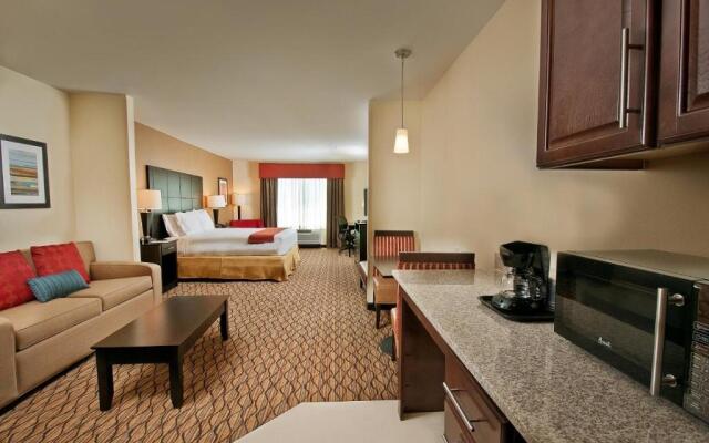 Holiday Inn Express Hotel & Suites Pearsall, an IHG Hotel