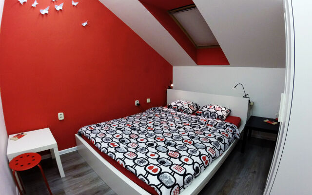 Nitra Glycerin Hostel