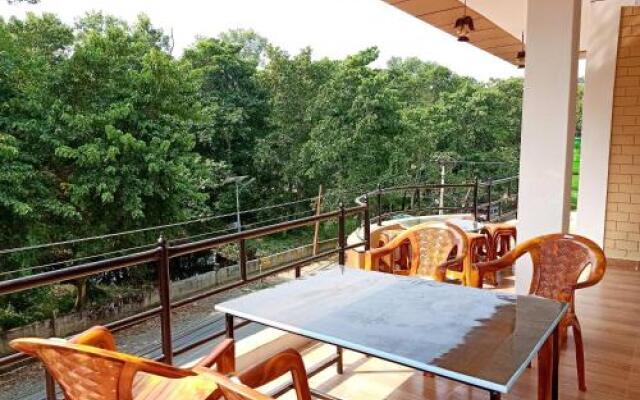 Hotel Rhinoceros - Homestay