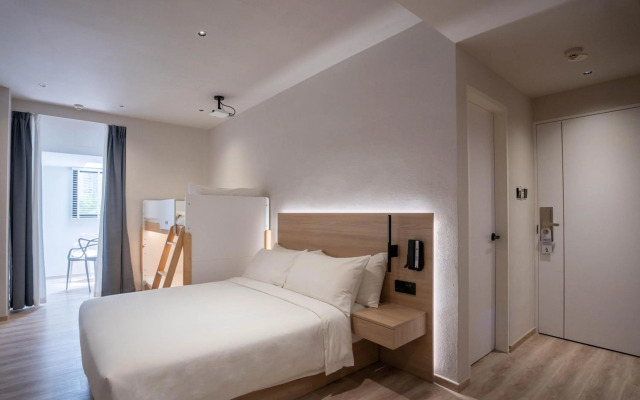 Rest Bugis Hotel