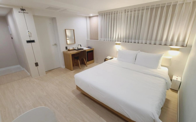 Hotel Andrest