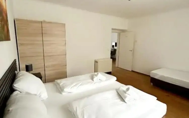 2 rooms apartment near Schönbrunn palace