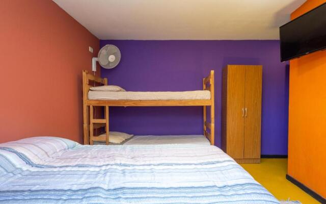 Del Barcito Hostel