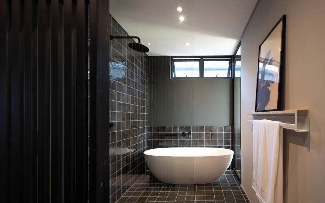 The Woods Luxury Homes - Elaleni Estate