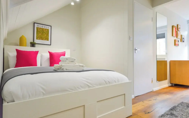 Split Level Studio at West Hampstead