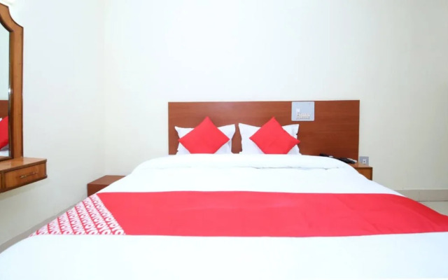 Raja By OYO Rooms