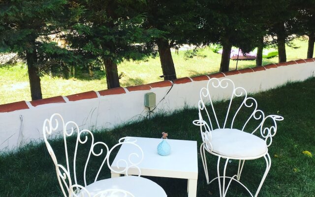 Bozcaada Iris Hotel