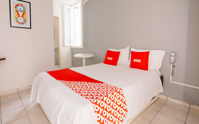 OYO Hotel Castro Alves, São Paulo