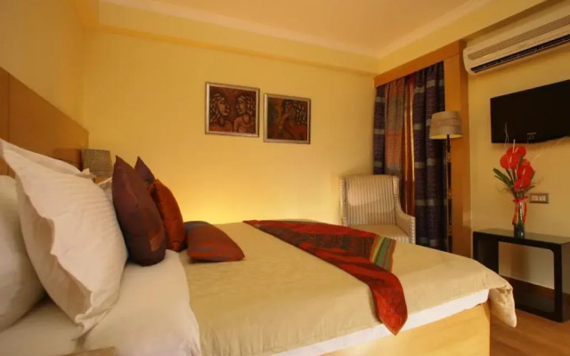 jüSTa Panchsheel Park